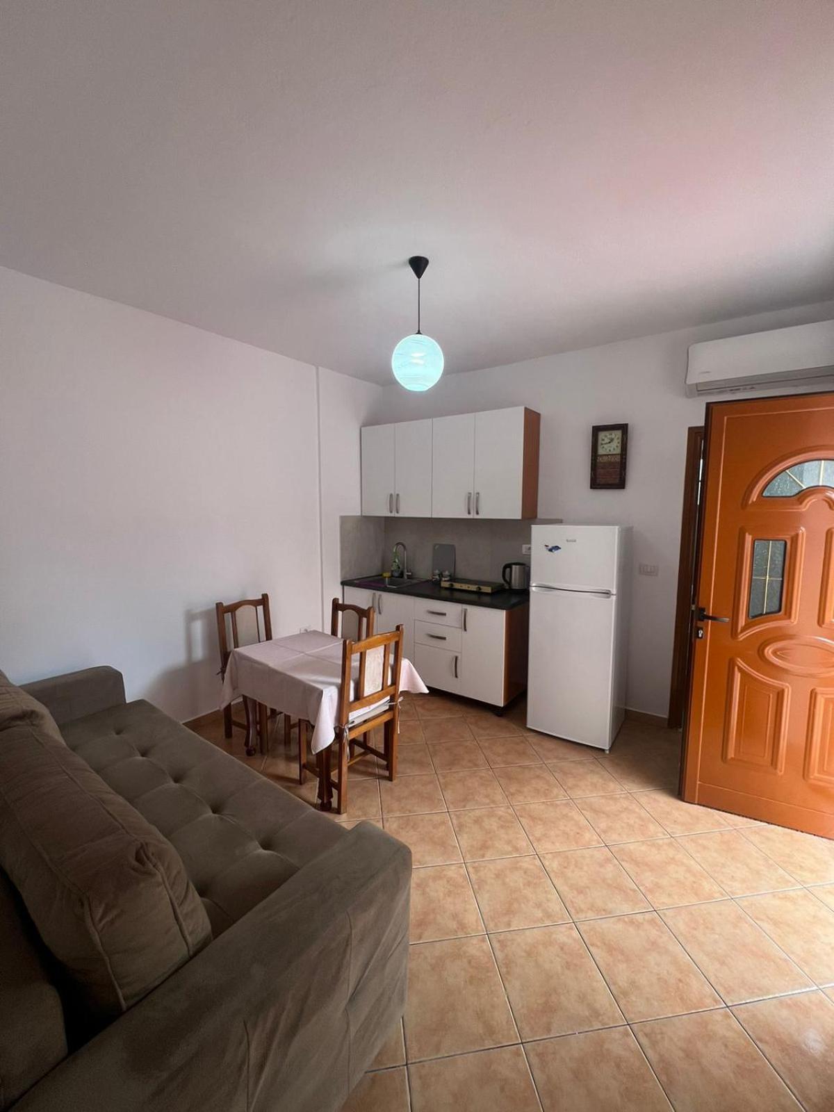 דירות Vlorë Dangolli House מראה חיצוני תמונה